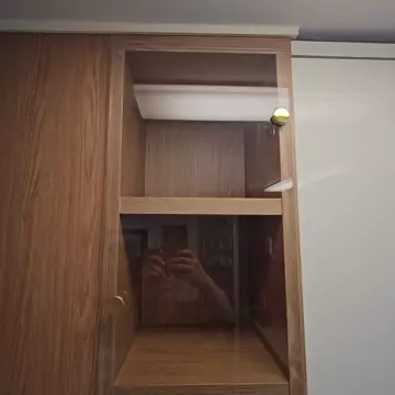 장식장 유리문 달기 시공 영상 1